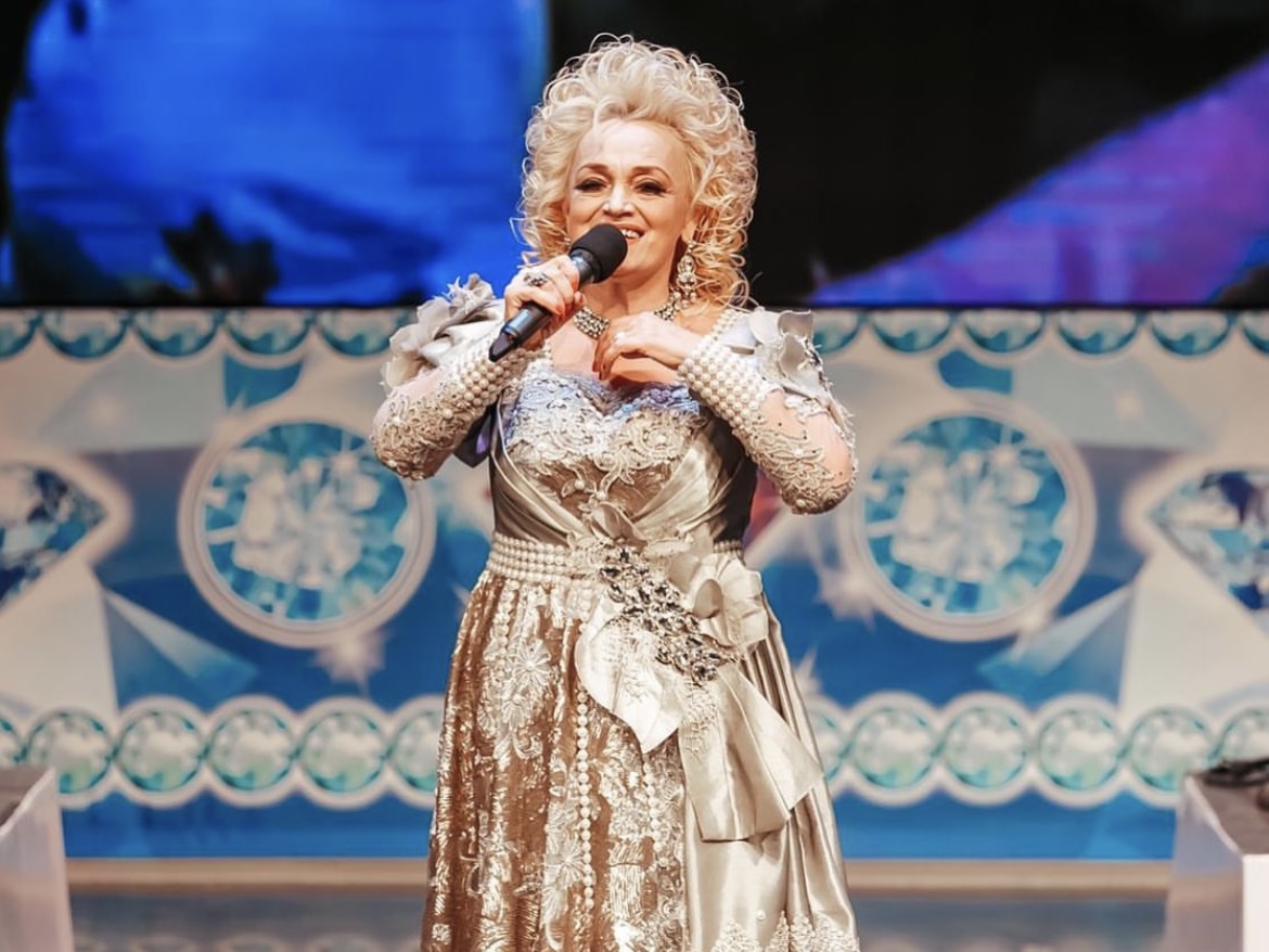 Высокие гонорары, полные залы, песни в топах: в чем феномен Надежды Кадышевой 